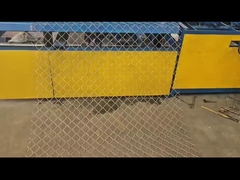 गैल्वेनाइज्ड होल साइक्लोन 60x60 50 फीट पीवीसी लेपित चेन लिंक फेंसिंग ऊंचाई 1.8 मीटर