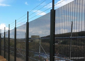 उच्च सुरक्षा 358 जेल जाल बाड़ पशुधन मवेशियों के लिए जस्ती