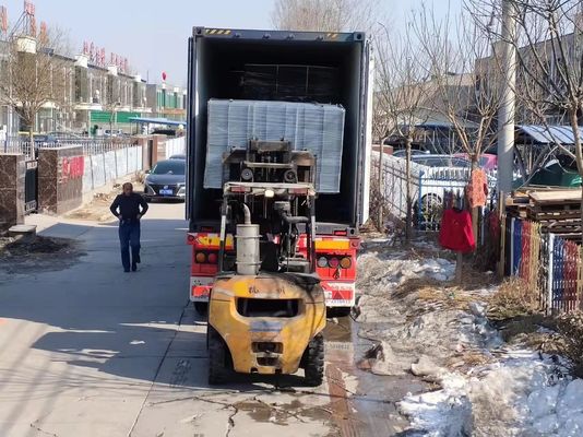 कंक्रीट मजबूत बाड़ स्टील जस्ती वेल्डेड वायर मेष 2 - 6 मिमी