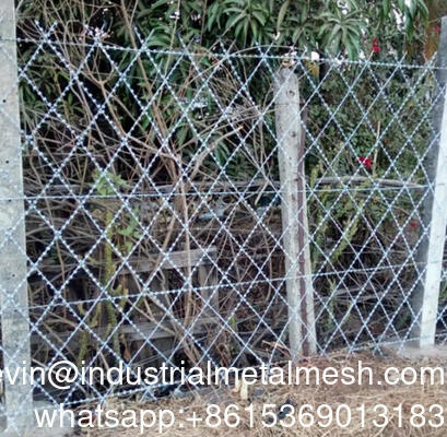 दीवार एंटी-थेफ्ट वेल्डेड रेजर बार्बेड वायर वेल्डेड रेजर वायर मेश