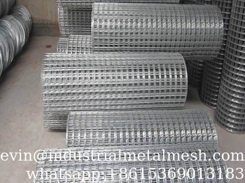 स्थिर-संरचित उच्च-शक्ति टिकाऊ विद्युत जस्ती वेल्डेड वायर मेष 3/8 " × 24BWG × 0.9 मिमी × 30m, स्थिर संरचना