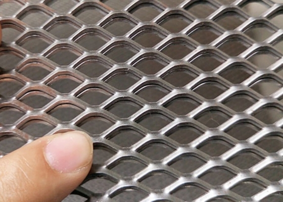 स्टेनलेस स्टील सजावटी हीरा विस्तारित धातु मेष 0.5 मीटर चौड़ाई: