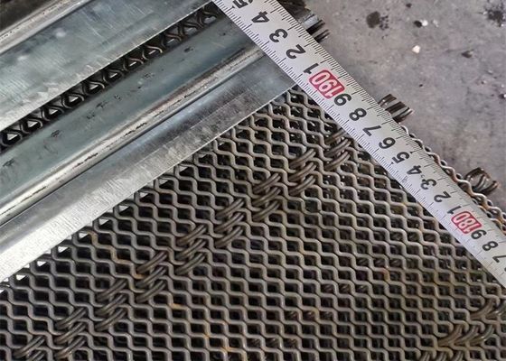 ब्लैक आयरन 4 मिमी वाइब्रेटिंग स्क्रीन मेष स्क्वायर बुना क्रिम्प्ड तार