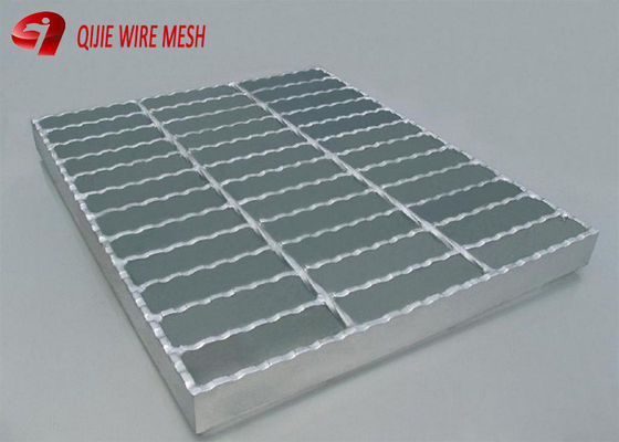 30X5mm Serrated Steel Grating Folding Campfire Grill Heavy Duty स्टेनलेस / बार के लिए जस्ती