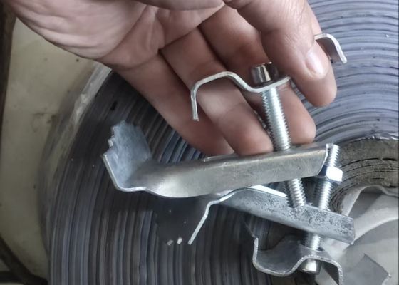 30X5mm Serrated Steel Grating Folding Campfire Grill Heavy Duty स्टेनलेस / बार के लिए जस्ती