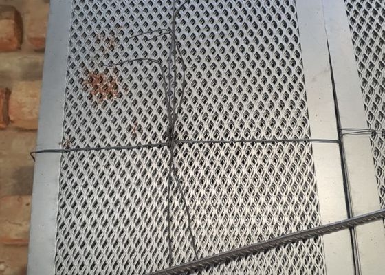 जस्ती इस्पात स्लॉट छेद छिद्रित धातु 1.2 X 2.4 एम आयाम के साथ