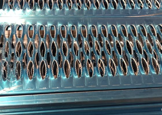 गर्म डुबकी गोल छेद S275jr जस्ती स्टील ग्रिटिंग