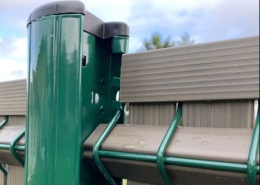 उद्यान के लिए 3 डी डिजाइन 60x60 मिमी घुमावदार धातु बाड़