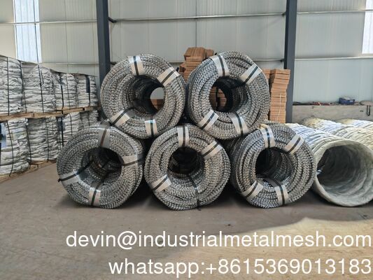 सुरक्षा Bto-22 ब्लेड स्टेनलेस प्रोटेक्टिव वेल्डेड स्टील रेजर बार्ब्ड वायर मेश रोल