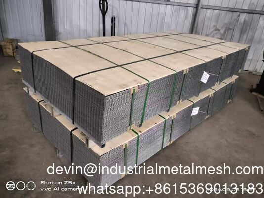 150X50 मिमी जस्ती वेल्डेड वायर मेष पैनल फैक्टरी