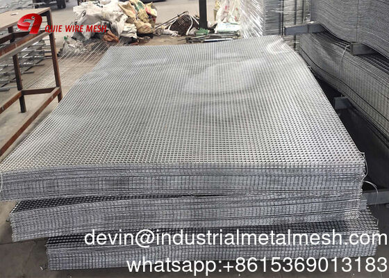 Low-Carbon Iron Wires Welded Wire Mesh Panels Before Hot Galvanized