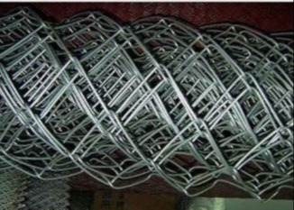 गर्म डूबा जस्ती चेन लिंक बाड़ कपड़ा 1mx30m / रोल