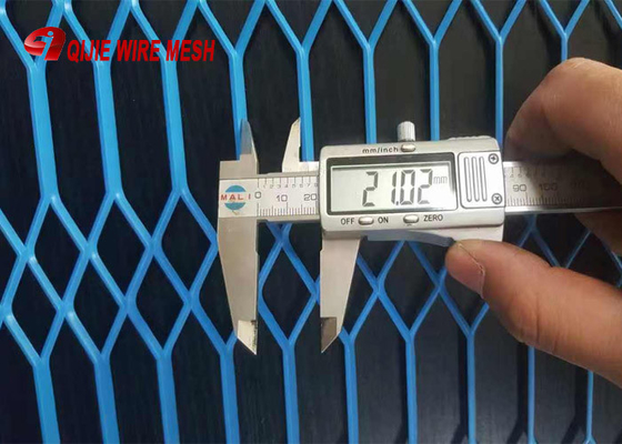 सजावट के लिए विस्तारित धातु के तार मेष स्क्रीन / प्लास्टिक लेपित एल्यूमीनियम मेष