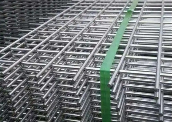 निर्माण के लिए 20x20 सेमी 4 मिमी वेल्डेड वायर मेष शीट