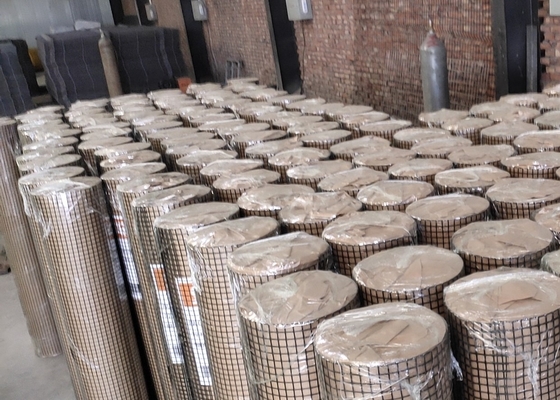 0.5-2 मिमी 1 / 2x1 / 2 1x1 जस्ती स्क्वायर वेल्डेड वायर मेष रोल्स